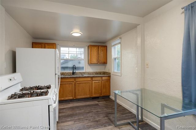7275 Orchard Avenue, Warren, MI 48091