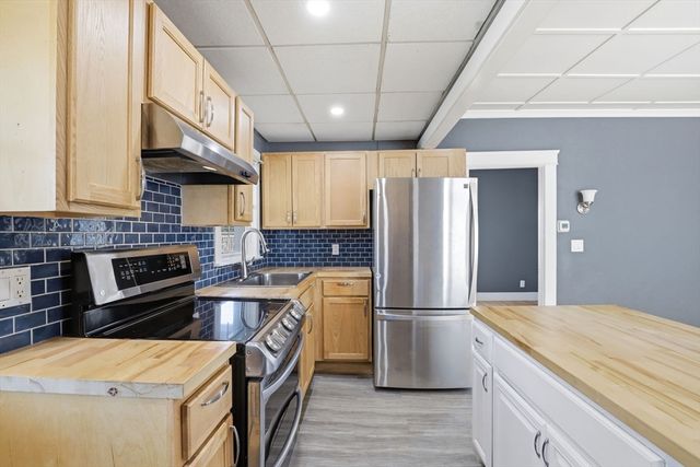 79 Cambridge, Fall River, MA 02721