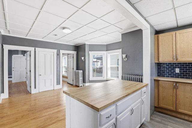 79 Cambridge, Fall River, MA 02721