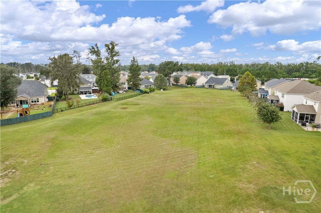 Image 10 of property listing at 45 Wando View Way, Richmond Hill, GA 31324