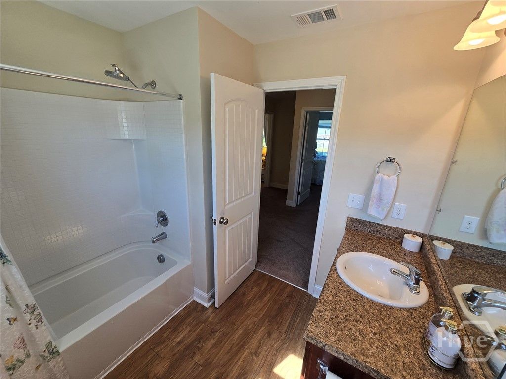 Image 20 of property listing at 45 Wando View Way, Richmond Hill, GA 31324