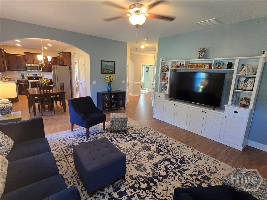 Image 37 of property listing at 45 Wando View Way, Richmond Hill, GA 31324