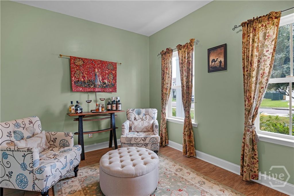 Image 5 of property listing at 45 Wando View Way, Richmond Hill, GA 31324