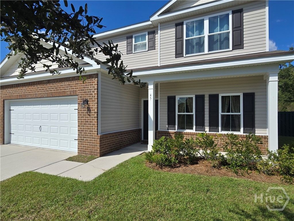 Image 8 of property listing at 45 Wando View Way, Richmond Hill, GA 31324