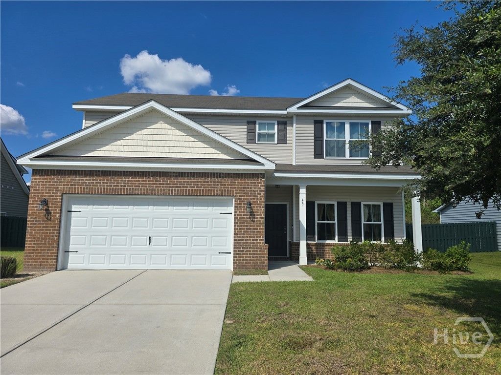 Image 9 of property listing at 45 Wando View Way, Richmond Hill, GA 31324