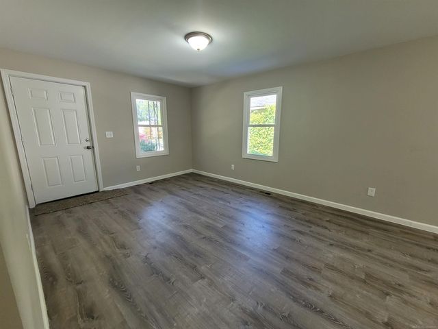 7524 Wood Avenue, Warren, MI 48091