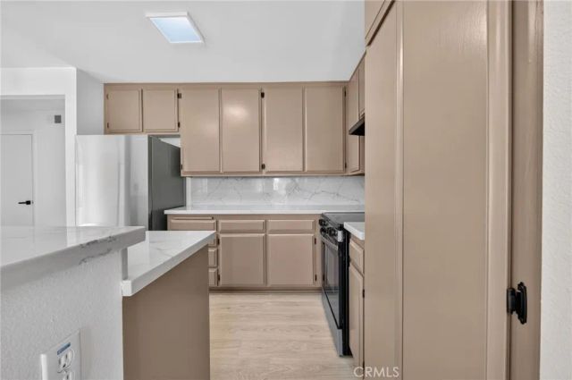 450 W W Vermont 201, Escondido, CA 92025