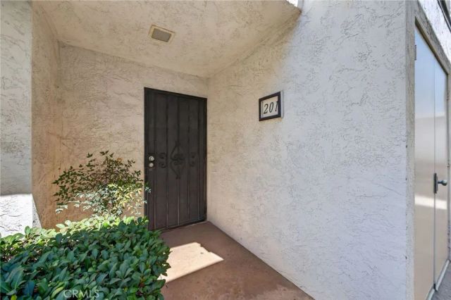 450 W W Vermont 201, Escondido, CA 92025