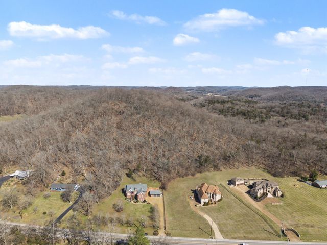 4952 Clarksville Hwy, Whites Creek, TN 37189