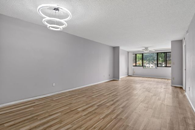 10837 W Clairmont Circle 208, Tamarac, FL 33321