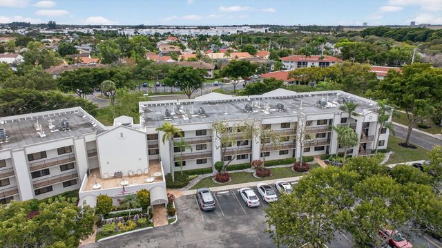 10837 W Clairmont Circle 208, Tamarac, FL 33321