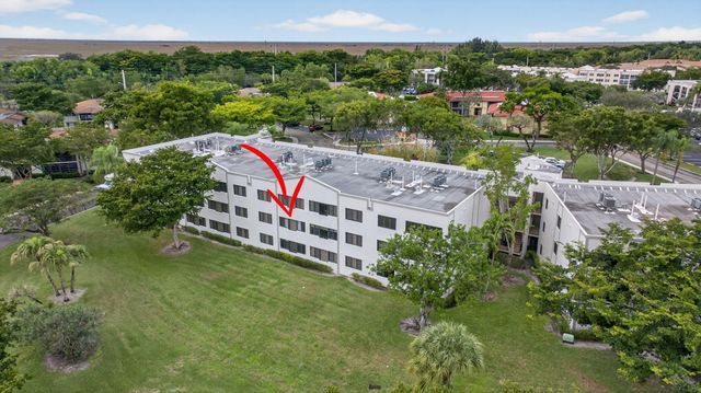 10837 W Clairmont Circle 208, Tamarac, FL 33321