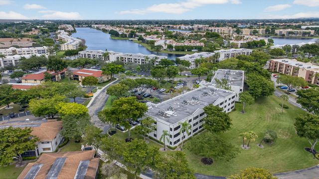 10837 W Clairmont Circle 208, Tamarac, FL 33321