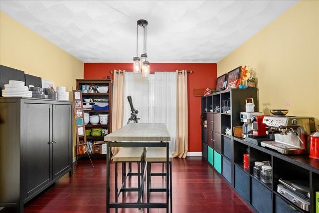 3 Navajo Rd, Worcester, MA 01606