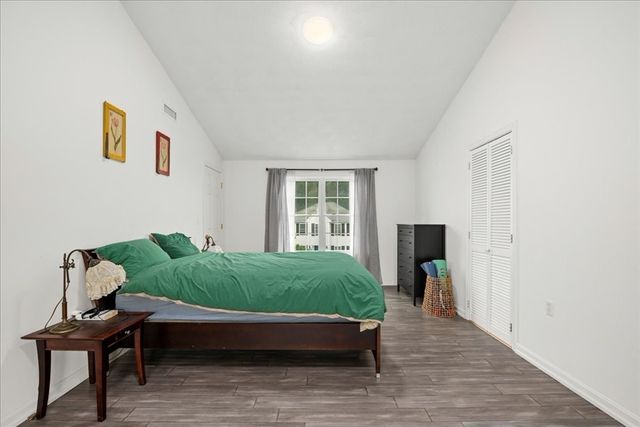 3 Navajo Rd, Worcester, MA 01606