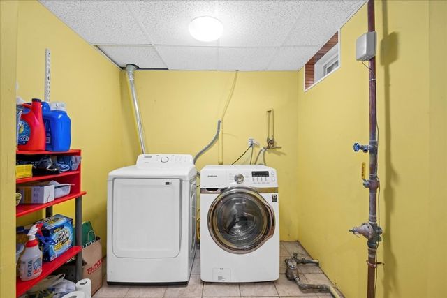 3 Navajo Rd, Worcester, MA 01606