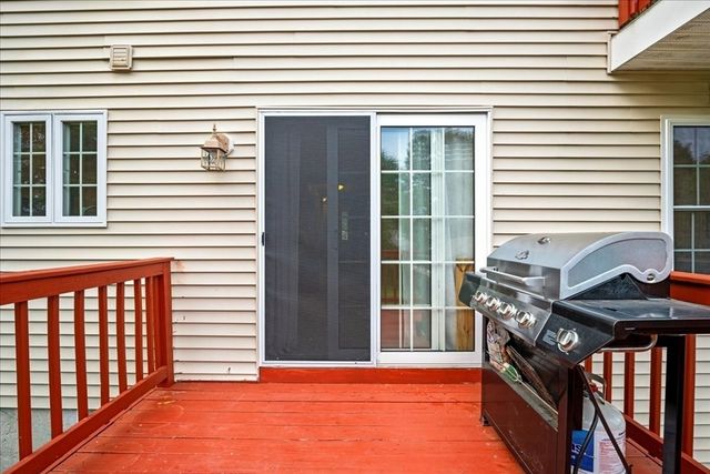 3 Navajo Rd, Worcester, MA 01606