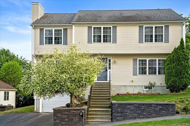 3 Navajo Rd, Worcester, MA 01606