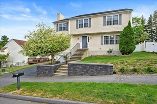 3 Navajo Rd, Worcester, MA 01606