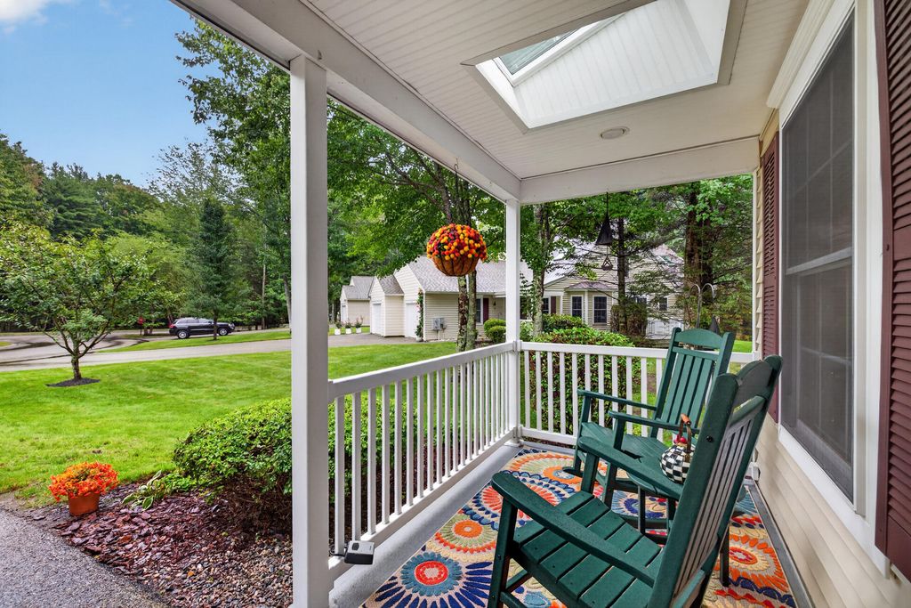 17 Cambridge Court 17, Kennebunk, ME 04043 — photo 2