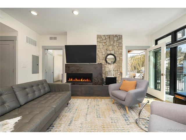 144 Ski Idlewild Rd 2-2203, Winter Park, CO 80482