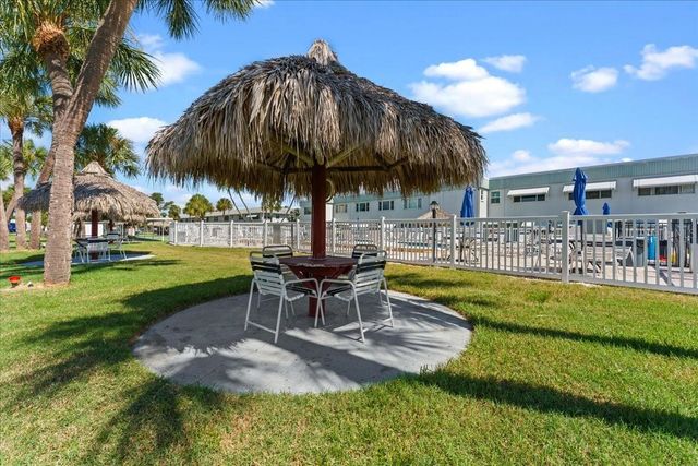 5357 81ST STREET N 18, St Petersburg, FL 33709