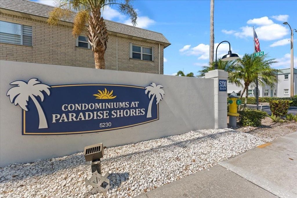5357 81ST STREET N 18, St Petersburg, FL 33709