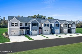 2040 Lewis Creek Circle NE, Winnabow, NC 28479