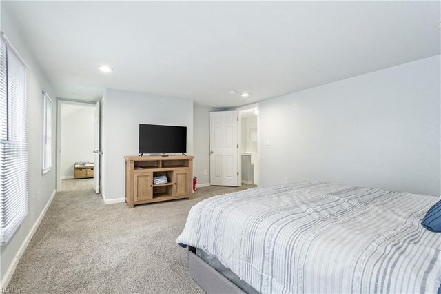 909 1st ST, Elizabeth City, NC 27909