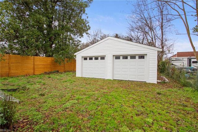 909 1st ST, Elizabeth City, NC 27909