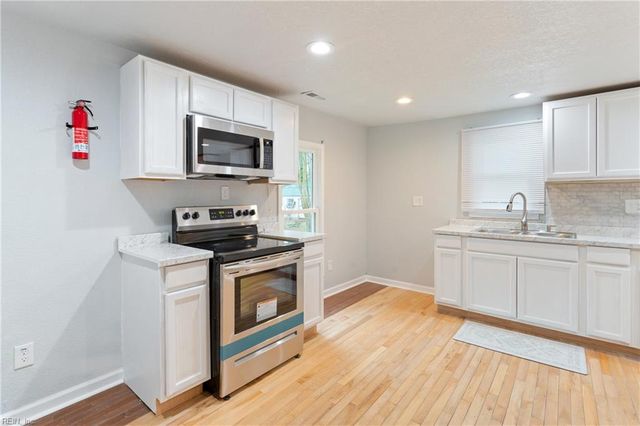 909 1st ST, Elizabeth City, NC 27909