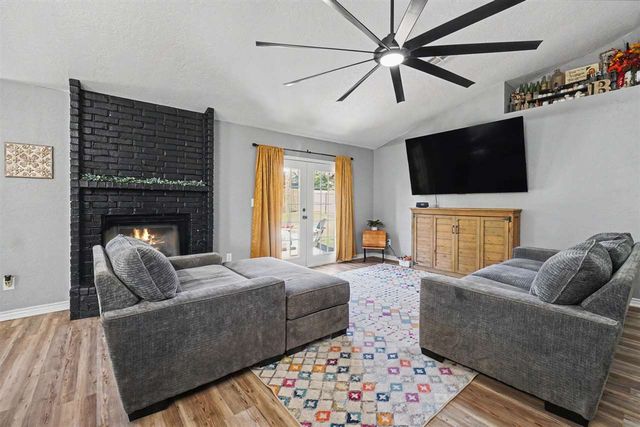 3916 SW Parkridge Blvd, Lawton, OK 73505