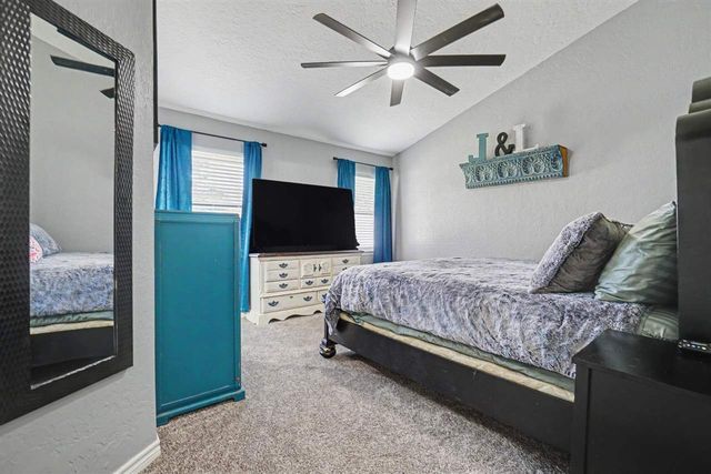 3916 SW Parkridge Blvd, Lawton, OK 73505