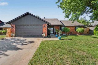 3916 SW Parkridge Blvd, Lawton, OK 73505