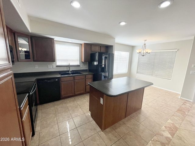 42495 W CHAMBERS Drive, Maricopa, AZ 85138