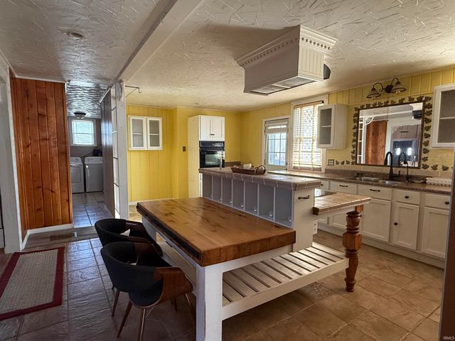 603 W Main Street, Van Buren, IN 46691