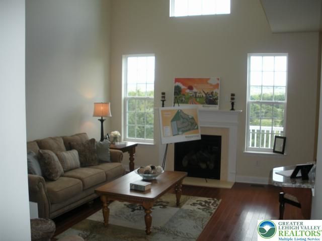 6149 Valley Forge Drive, Upper Saucon Twp, PA 18036