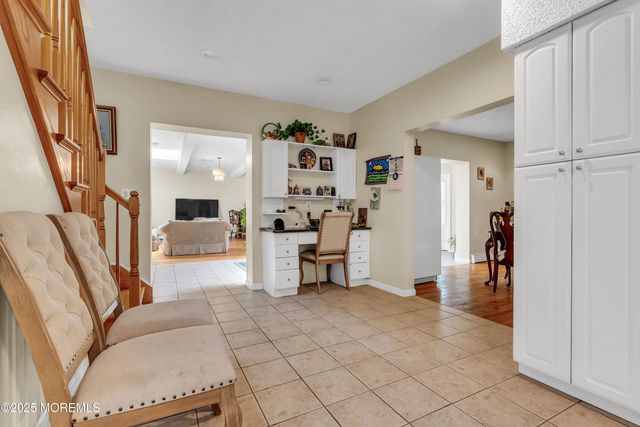 29 Woodrow Street, Oakhurst, NJ 07755