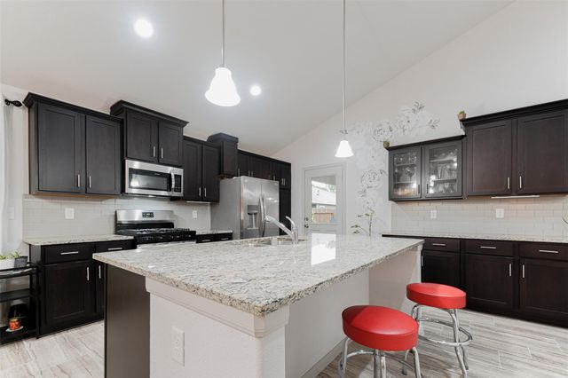 9857 Glen Brook Lane, Magnolia, TX 77354