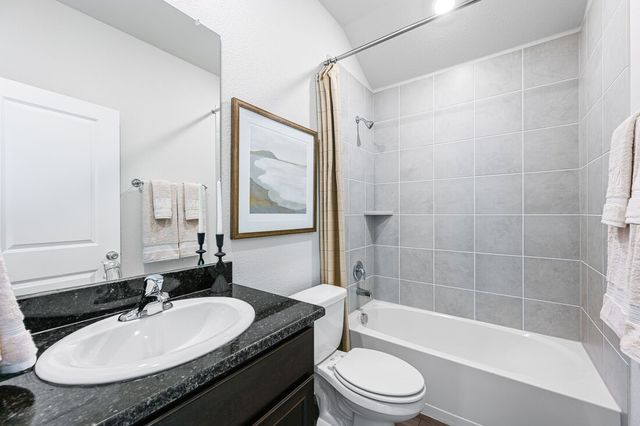 2341 Buffalo Bayou Way, Crandall, TX 75114