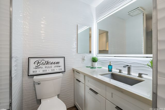 94-1336 Kulewa Loop 5U, Waipahu, HI 96797