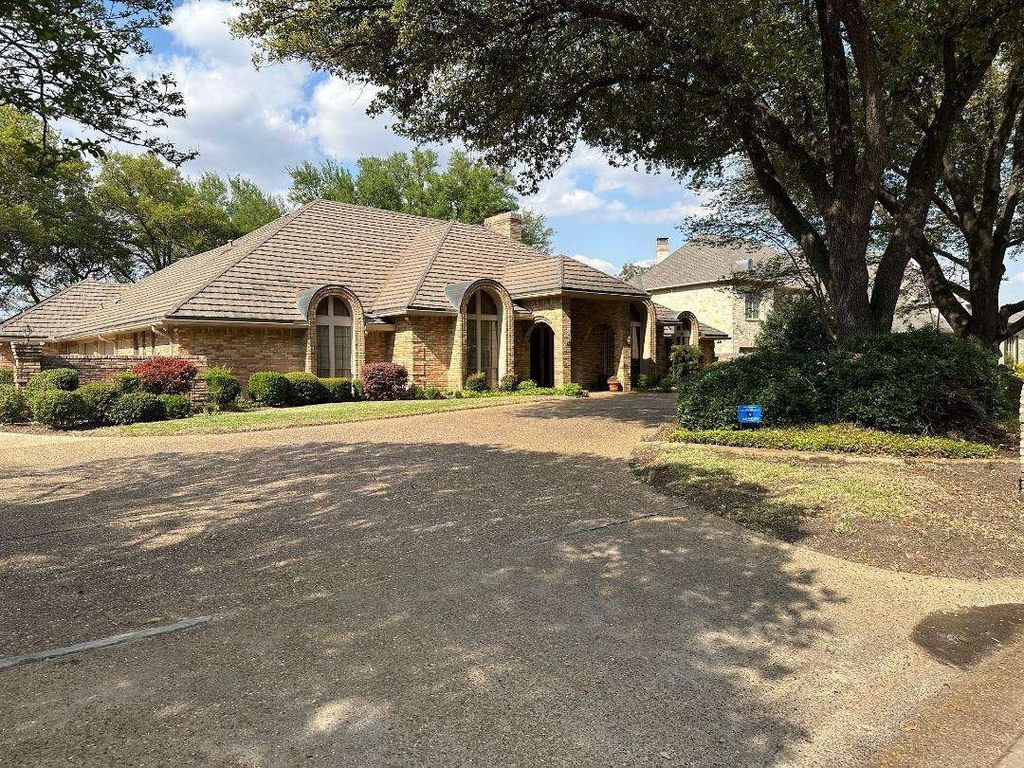 5321 Bent Tree Drive, Dallas, TX 75248