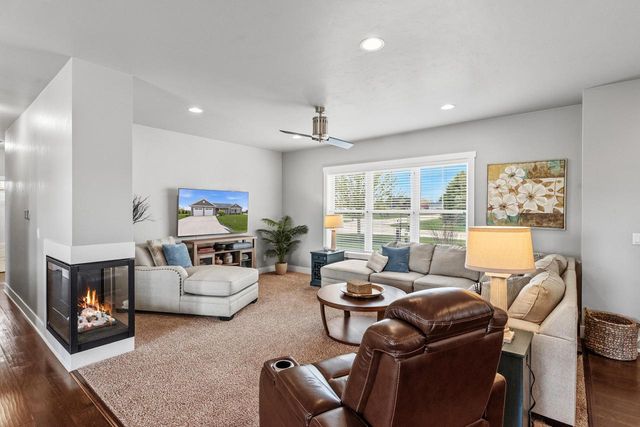 6735 Lone Oak DRIVE, Sheboygan, WI 53081