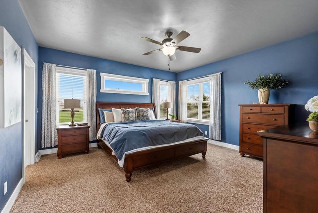 6735 Lone Oak DRIVE, Sheboygan, WI 53081