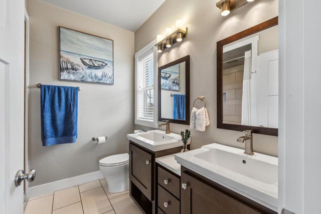 6735 Lone Oak DRIVE, Sheboygan, WI 53081