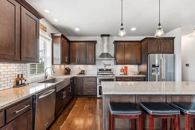 6735 Lone Oak DRIVE, Sheboygan, WI 53081