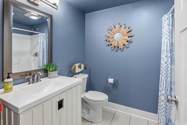 6735 Lone Oak DRIVE, Sheboygan, WI 53081