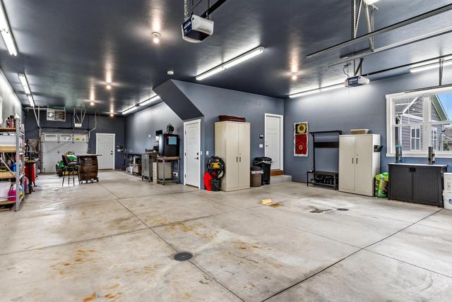 6735 Lone Oak DRIVE, Sheboygan, WI 53081