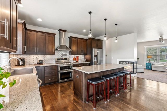 6735 Lone Oak DRIVE, Sheboygan, WI 53081