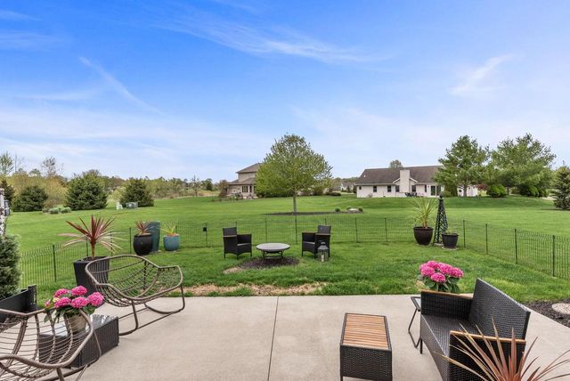 6735 Lone Oak DRIVE, Sheboygan, WI 53081